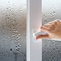 Como se livrar da umidade em um apartamento: maneiras eficazes de reduzir a umidade na sala de estar