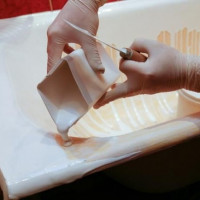 Bain émail bricolage: comment traiter le bain avec de l'acrylique liquide à la maison