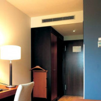 Raitisilmalämmitteinen ilmastointilaite: tuloilmanjakojärjestelmän suunnittelu ja valinta