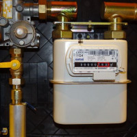 Standards for the distance from the gas meter to other devices: features of the arrangement of gas flow meters