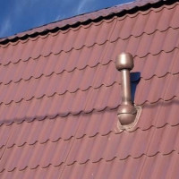 Ventilation de toit pour le métal: un aperçu des options et des nuances d'agencement