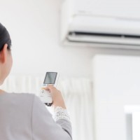 Kontrollkoder för luftkonditionering: instruktioner för installation av en universalfjärrkontroll