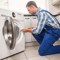 Gör-det-själv tvättmaskinreparation: en översikt över möjliga uppdelningar och hur du fixar dem