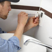 Lizdų montavimas vonios kambaryje: saugos standartai + montavimo instrukcija