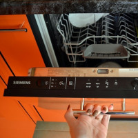 Siemens SR64E003RU dishwasher overview: time-tested quality