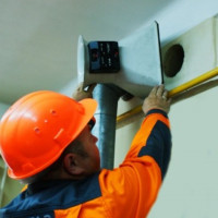 Ventilationsrengöring: rengöring av ventilationskanalerna i en hyreshus