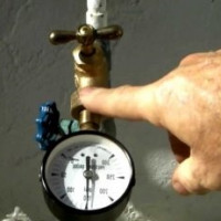 Normes de pression de l'eau dans l'alimentation en eau d'un appartement, méthodes de mesure et de normalisation