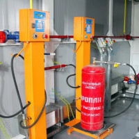 قواعد تعبئة اسطوانات الغاز المنزلي في محطات الوقود: معايير ومتطلبات السلامة