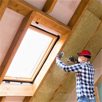 Kuo geriau izoliuoti palėpę: geriausios šilumos izoliacijos medžiagos mansardos stogui sutvarkyti