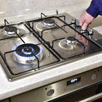 Zasady użytkowania gazu w gospodarstwie domowym: standardy działania urządzeń gazowych w domach prywatnych i mieszkaniach miejskich