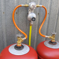 Rampa de cilindro de gas: dispositivo + ejemplo de fabricación de bricolaje