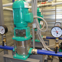 Ūdensapgādes tipiskās sūkņu stacijas darbības princips un dizains