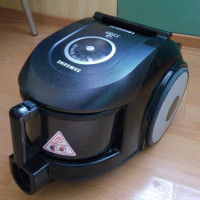 Ulasan Samsung Vacuum Cleaner pada 1800W