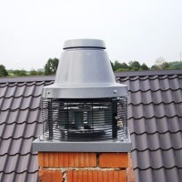 Dūmtraukio ventiliatorius patobulintai grimzlei: prietaisų tipai ir įdėjimo instrukcijos