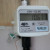 Er det lovligt at kræve installation af målere med temperaturkompensatorer?