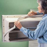 Sellador para el refrigerador: reglas para elegir y reemplazar la goma de sellado