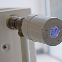 Termostatventil för en kylare: syfte, typer, driftsprincip + installation
