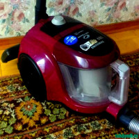 Samsung Vacuum Cleaners with Dust Container: Ranking the Best Models on the Market