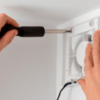Išmetimo ventiliatorius vonios kambaryje: kaip pasirinkti tinkamas + montavimo taisykles