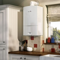 Dujinių vandens šildytuvų įvertinimas: 12 populiariausių modelių ir rekomendacijos būsimiems savininkams