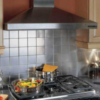 Comment accrocher une hotte au-dessus d'une cuisinière à gaz: guide d'installation étape par étape