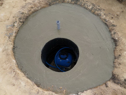 Concrete caisson for water well