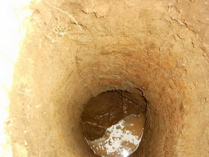 Quicksand ve spodní části studny