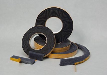 Precompressed self-expanding sealing tape