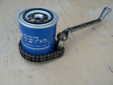 Oil filter puller