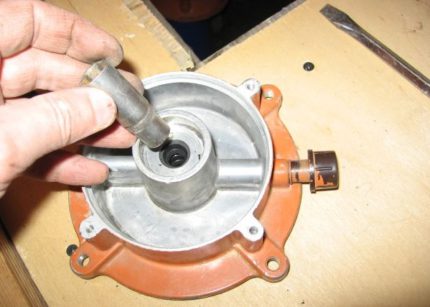 Replacing oil seals for Agidel pump