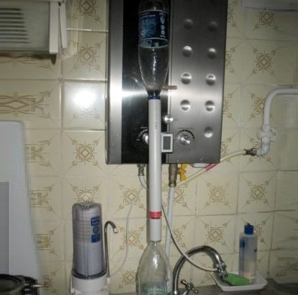 Hemgjord filter för rengöring av vatten i köket