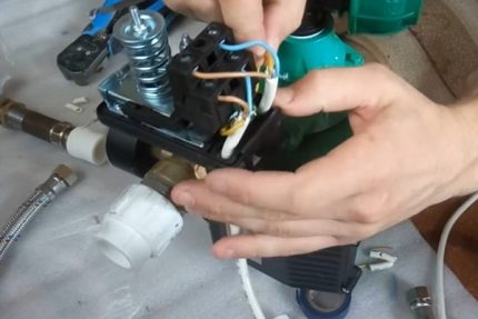 Pressure switch cleaning