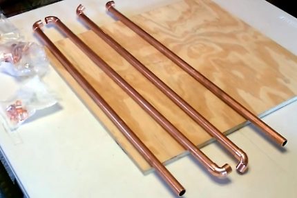 Solar collector with copper pipes