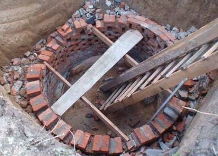 Brick filtration well