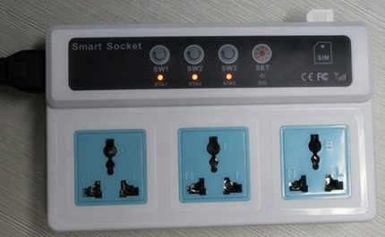 „Smart Socket“ nepriklausomi išėjimai