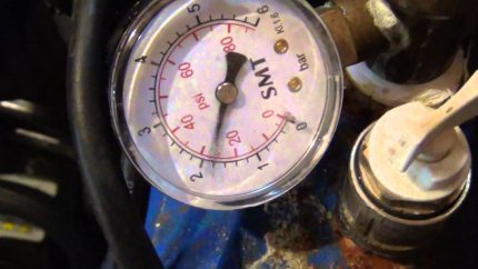 Pump station pressure gauge