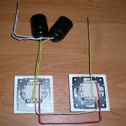Wiring diagram for a circuit breaker box