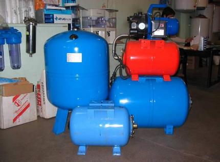 Different types of membrane tanks