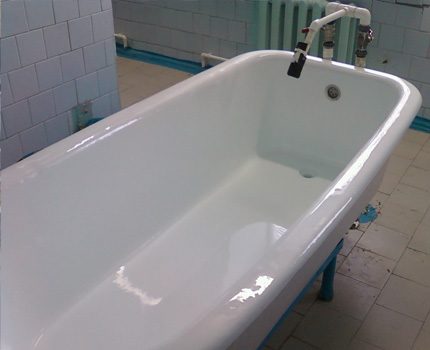 Banho restaurado em acrílico líquido