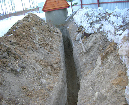 Water supply system repair in winter