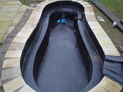 What material is suitable for waterproofing the pool bowl