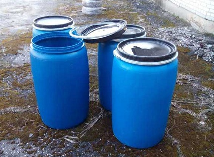 كيفية صنع خزان الصرف الصحي من البراميل البلاستيكية بيديك