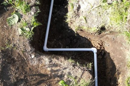 Installation of plastic pipes