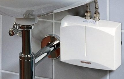 Water heater mounting location
