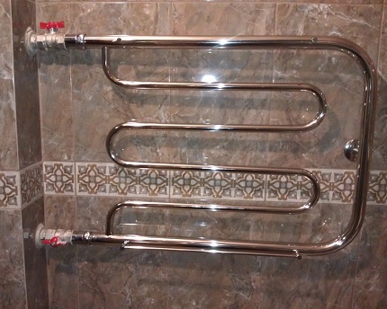 DIY installation assessment of a heated towel rail
