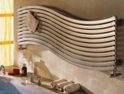 Wave heated towel rail