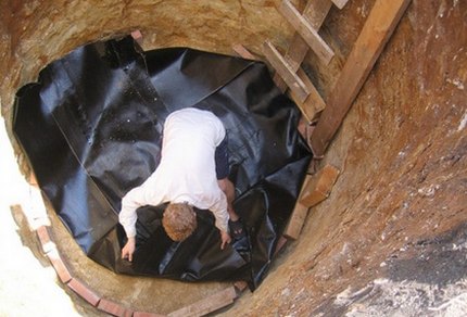 Installation of a brick septic tank