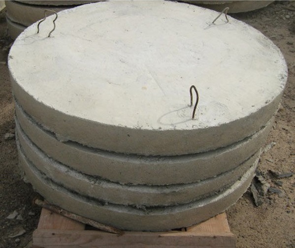 Dale de beton pentru fund