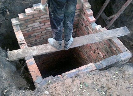 Construction d'une fosse de drainage