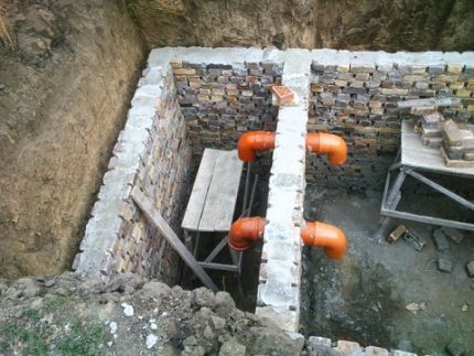 Separate drain pit